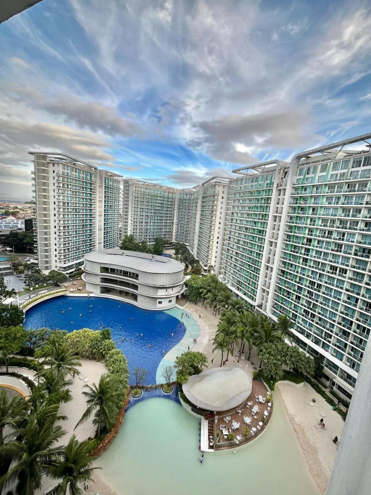 Apartment Azurejulz Dream Staycation Manila